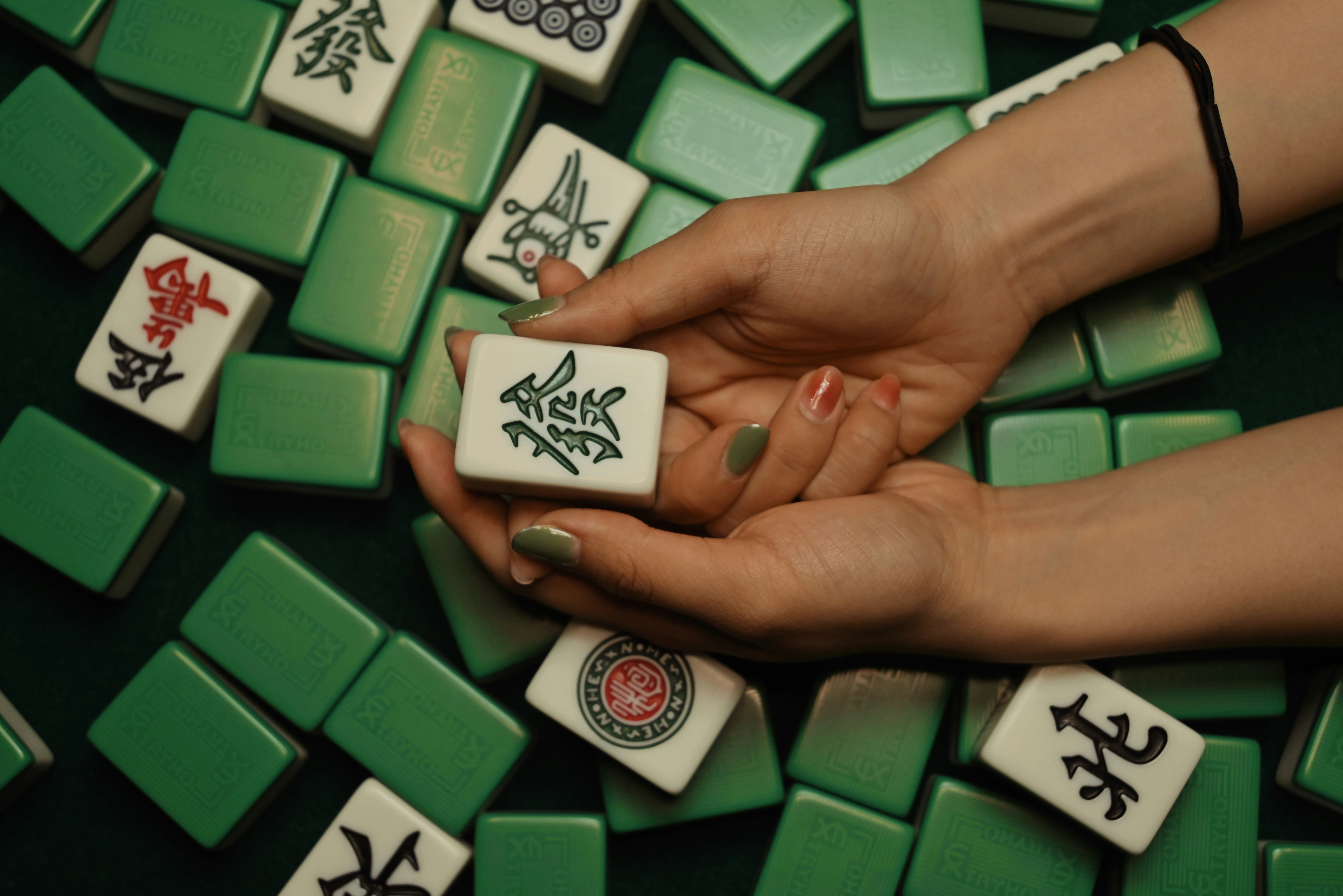 Mahjong instruction and learning
